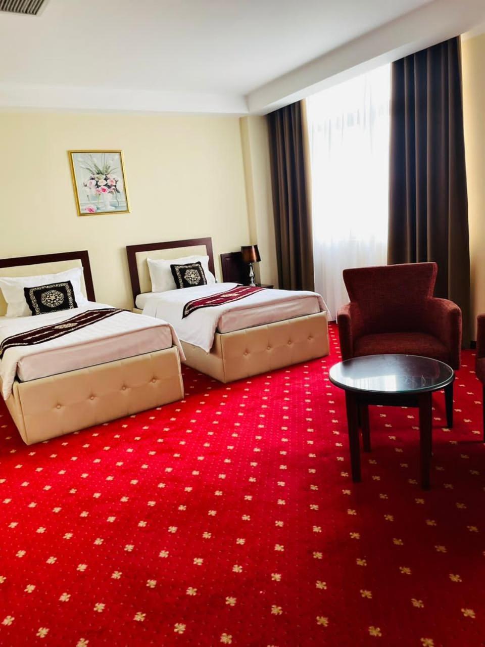Hotel Shumon Dusjanbe Eksteriør bilde